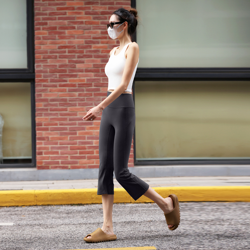 Cropped Flared Yoga Pants for  - Pilates Yoga Roma recensie en prijs